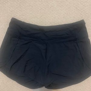 Lululemon speed up shorts 2.5”